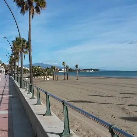 Keywise Family Luxury Infinity & Golf Apartment Estepona