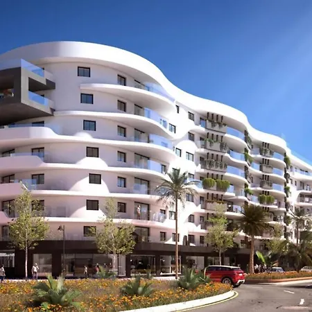 Keywise Family Luxury Infinity & Golf Apartment *